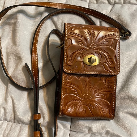 patricia nash phone crossbody